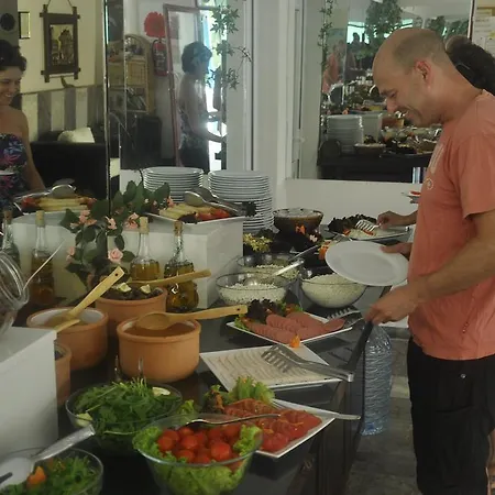 Ibrahim Bey מלון 3*