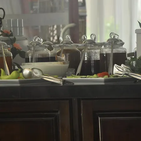 Ibrahim Bey מלון